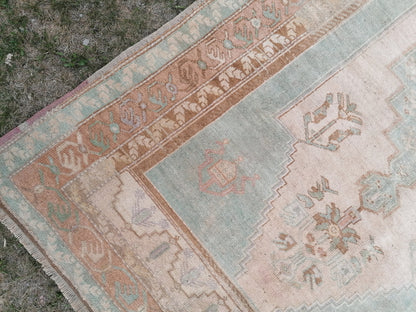Vintage pastel rug 5'1x9'4 turkish oushak rug, rustic unsual tribal rug retro style rug traditional turkish design