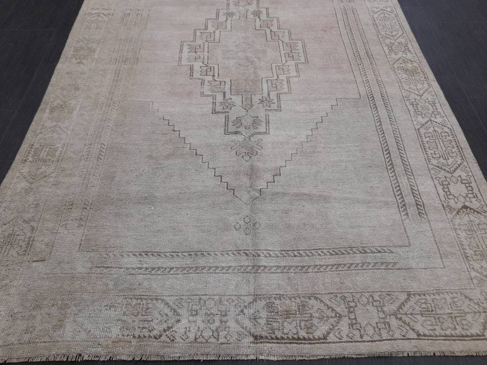 Muted Vintage RUG TURKISH Large Rug 5 x 10.8 Oushak Rug Vintage Oushak Rug Vintage Rug Muted Oushak Rug Hand Made Rug Vintage Neutral Rug