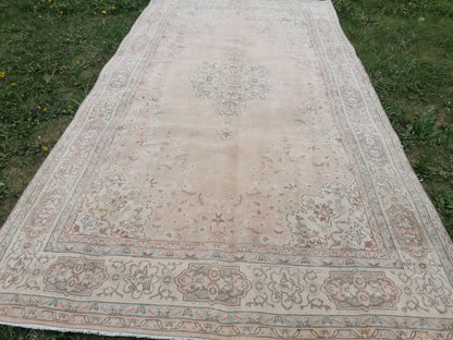 Vıntage rug, turkısh rug, muted vıntage rug, oushak rug, kıtchen rug, area rug 5x9'4