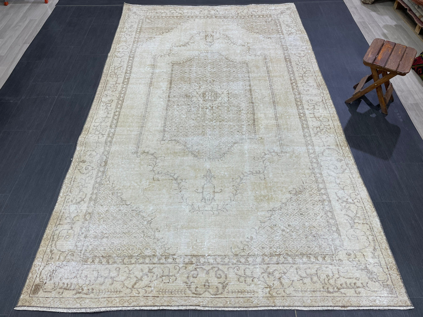 Neutral Vintage Rug Muted TURKISH 5.5 x 9.2 Rug Handmade Rug Distressed Rug  Large Turkish Oushak Rug Wool Rug Hand Knotted Rug