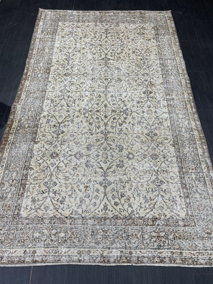 Vintage Rug TURKISH 5.5 x 9 Rug Handmade Rug Distressed Rug  Large Turkish Oushak Rug Oushak Rug, Wool Rug Hand Knotted Rug