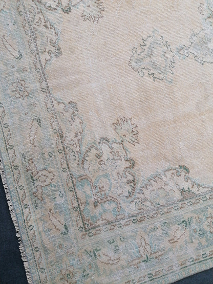 7 x 10 Distressed vintage rug  large handmade rug, antique rug, rustic rug, floral rug turkish rug, farmhouse rug, wool rug