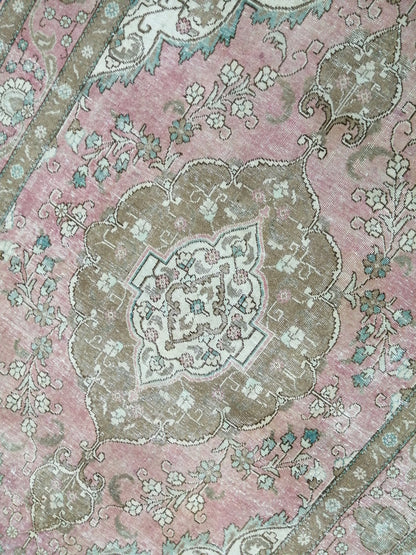 Vintage rug,  Muted Persian  Rug, 6.3 x 9.6 ft. Rug, turkish Rug, Pink Oushak  rug, Pink Handmade Rug, Hand Knotted Rug, wool Rug,