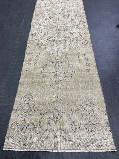 Oushak Runner Rug 2.7 x 10.2 Muted Turkish Runner Rug Vintage Neutral Runner Rug Hallway Natural Runner Rug Kitchen Runner Rug Wool Runner