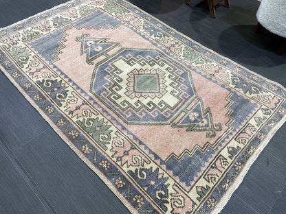 Vintage Oushak Rug, 3.2 x 5 Vintage Rug, Antique Rug, Handmade Rug, Hand Knotted Rug, Turkish Rug, Wool Rug