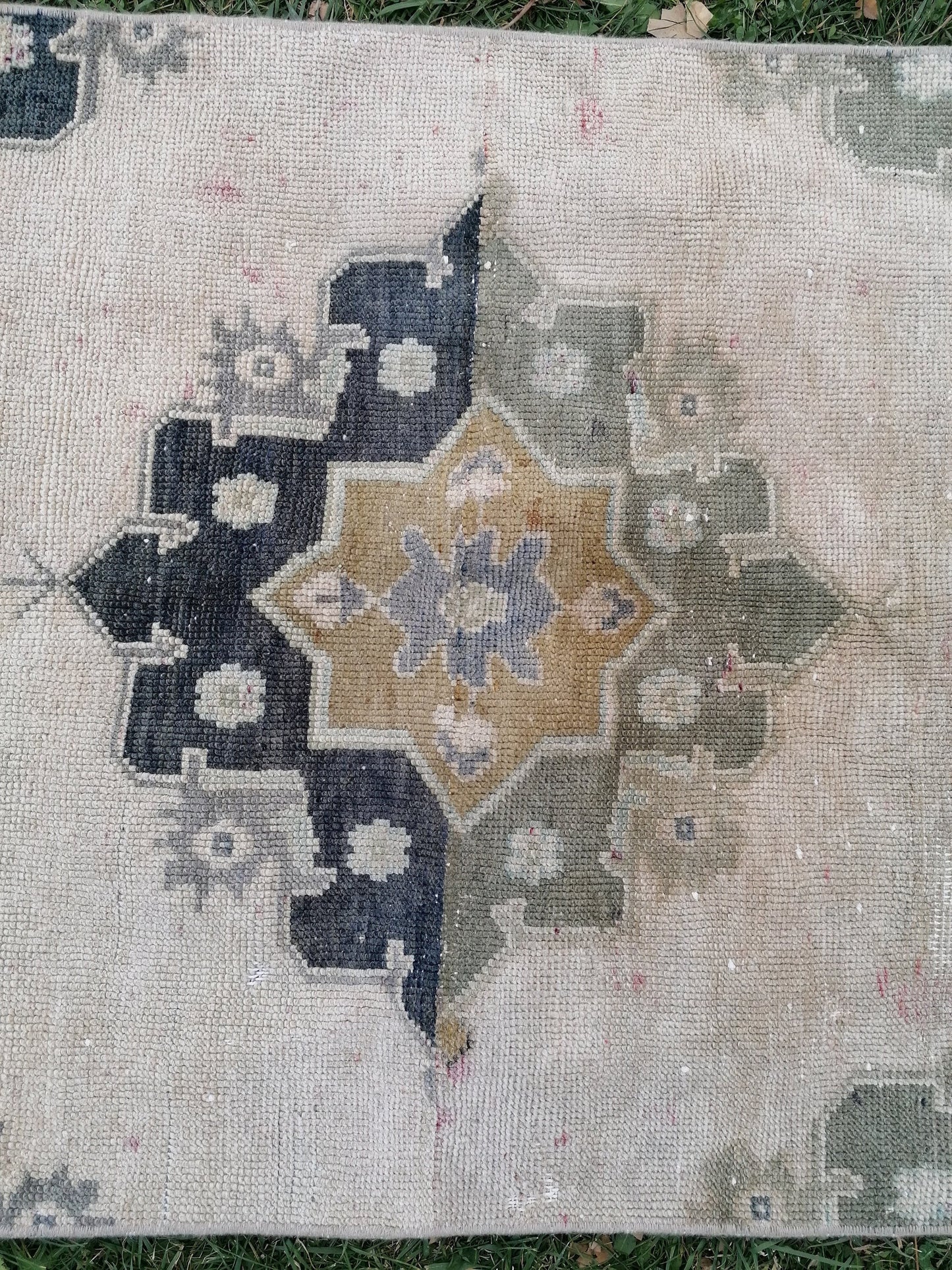 Turkish runner rug, vintage runner rug, vintage oushak rug, vintage anatolian rug,unique hand made rug,kitchen runner rug 8'5x2'6