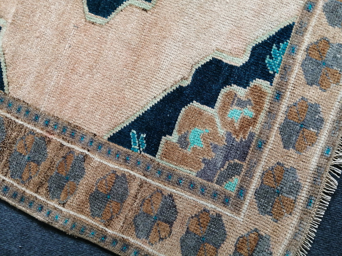 Blue OUSHAK RUG TURKISH Runner Rug Vintage 4.4 x 9.4 Runner Rug Vintage Runner Rug Wool Oushak Rug Hand Made Rugs Vintage Turkish Runner Rug