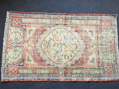 4.9 x 2.10 Turkish Rug Vintage Rug Oushak Rug Distressed Rug