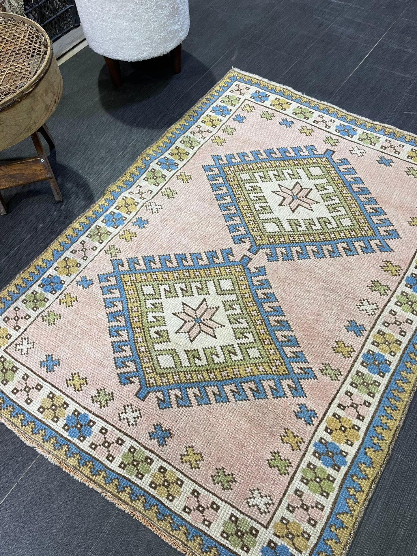 Vintage Rug, Handmade Rug, 3.3 x 4.4 Oushak Rug, Turkish Rug, Natural Wool Rug, Fun Rug, Persian Rug, Soft Wool Rug, wholesale Rug