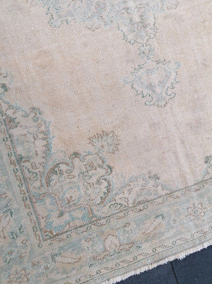 7 x 10 Distressed vintage rug  large handmade rug, antique rug, rustic rug, floral rug turkish rug, farmhouse rug, wool rug