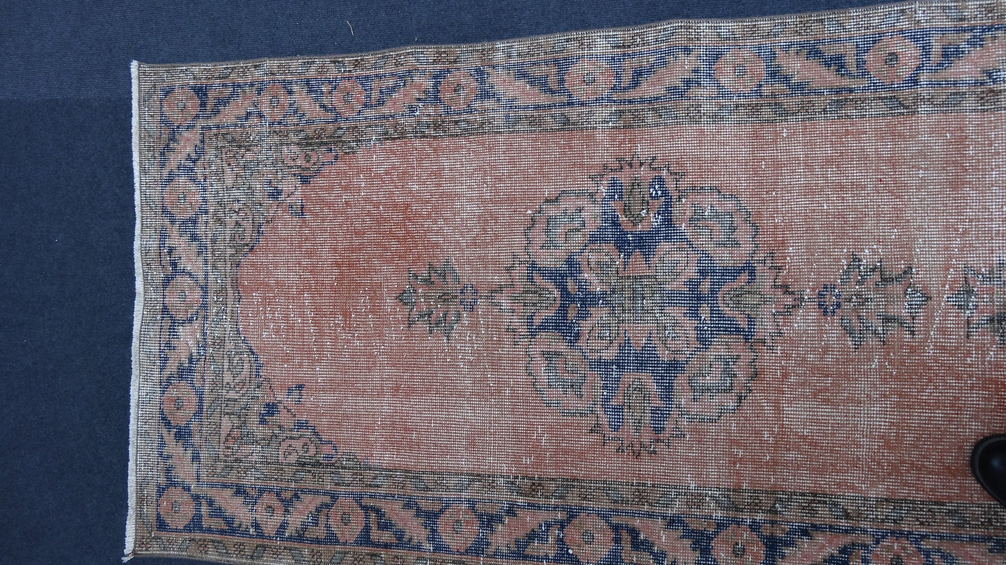 Runner rug, distressed vintage rug, hallway runner rug 141x34 inches