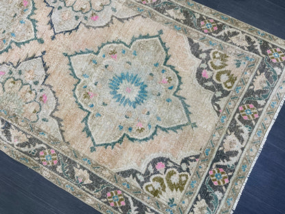 Vintage Rug, Hand Knotted 3.7 x 6.8 Rug, Turkish Runner Rug, Vintage Runner Rug, Hallway Rug, Wool Kitchen Rug, Handmade Rug,