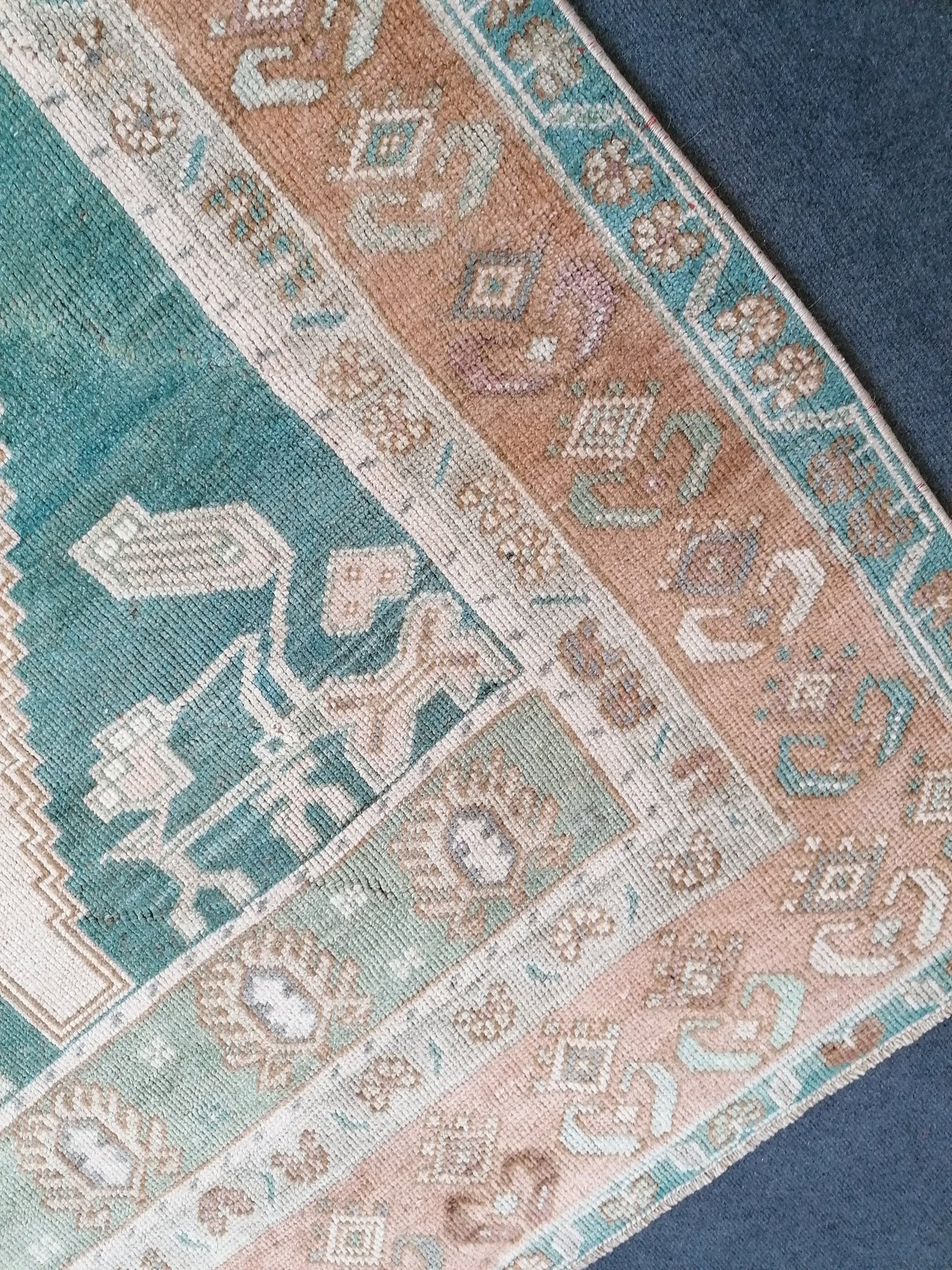 Vıntage rug 5'5x8'9 turkish vıntage rug, oushak large rug, hand made wool rug, area rug, bohemian rug, living room rug