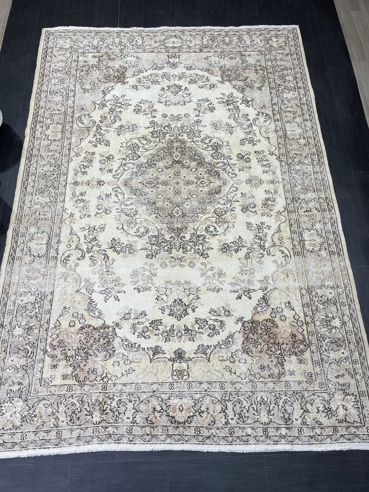 Muted Vintage Rug Neutral 7 x 10.5 Persian Rug Vintage  Rug Wool Oushak Rug Neutral Handmade Rug Vintage Turkish Rug Hand Knotted Rug