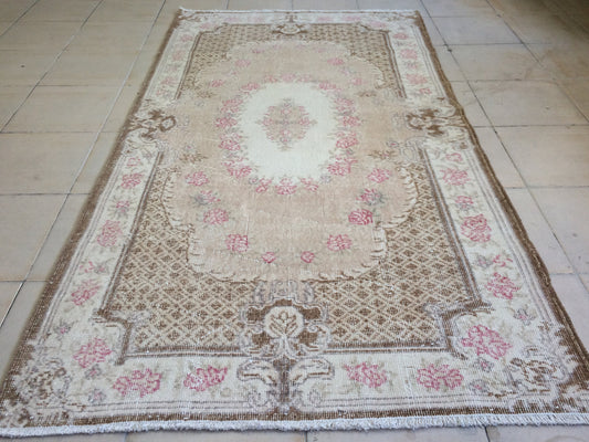 Vintage Rugs, Eclectic Rug, Shabbychic Rug, Rustic Rug, Vintage Rug Runner, Vintage Turkish Rug, Farmhouse Rug, Vintage Rug,Vintage 7x4 rugs