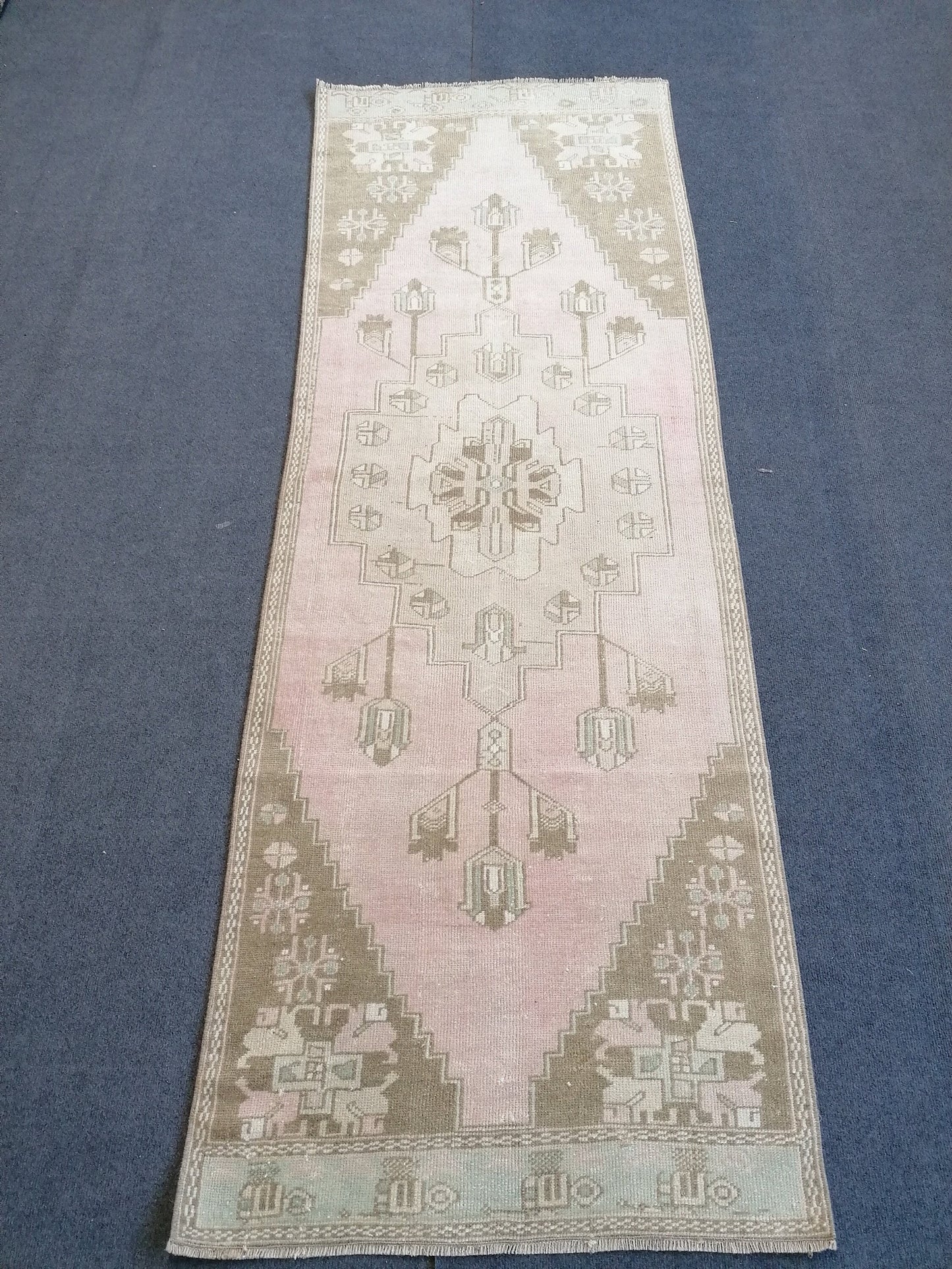 Vintage turkish runner rug, oushak vintage runner rug, wool vintage rug, hand made rug, kitchen rug, vintage anatolian rug 7'7x2'8 feet