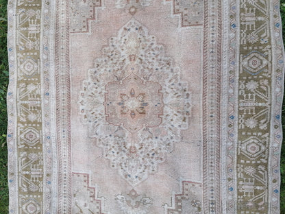 Oushak turkish rug, vintage turkish rug,oushak vintage rug,vintage rug,kitchen rug, vintage anatolian rug,unique hand made bohemian 8'4x4'9