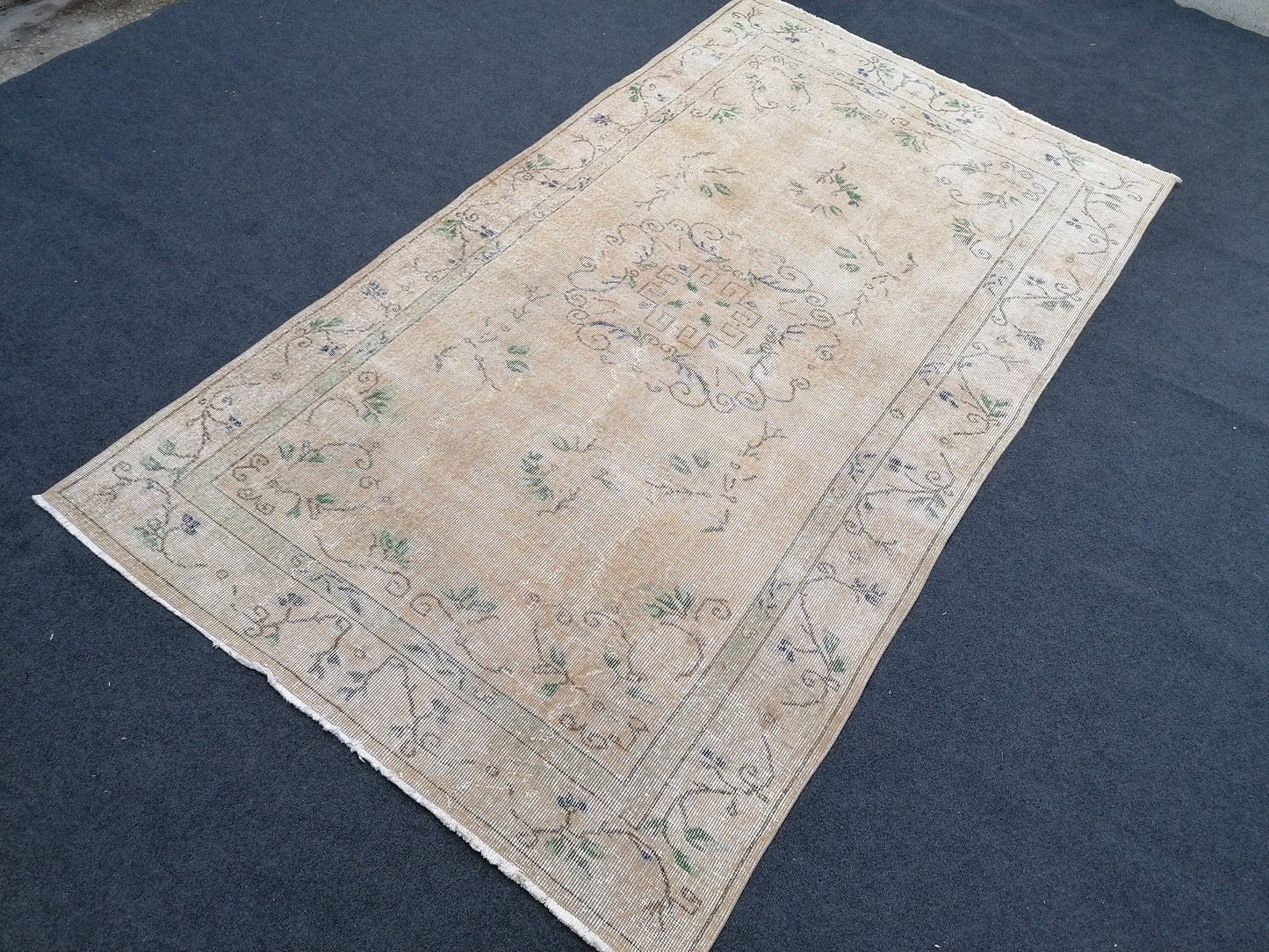 Oushak turkish rug, vintage rug,kitchen rug 8'6x4'10