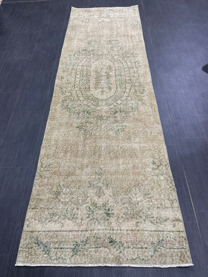 Oushak Runner Rug 2.7 x 9.4 Muted Turkish Runner Rug Green Vintage Neutral Runner Rug Hallway Natural Runner Kitchen Runner Rug Wool Runner
