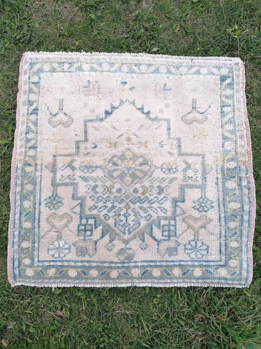 Oushak wool rug, turkish small rug vintage rug unique hand made rug kitchen rug bohemian rug 1'10x1'10 feet