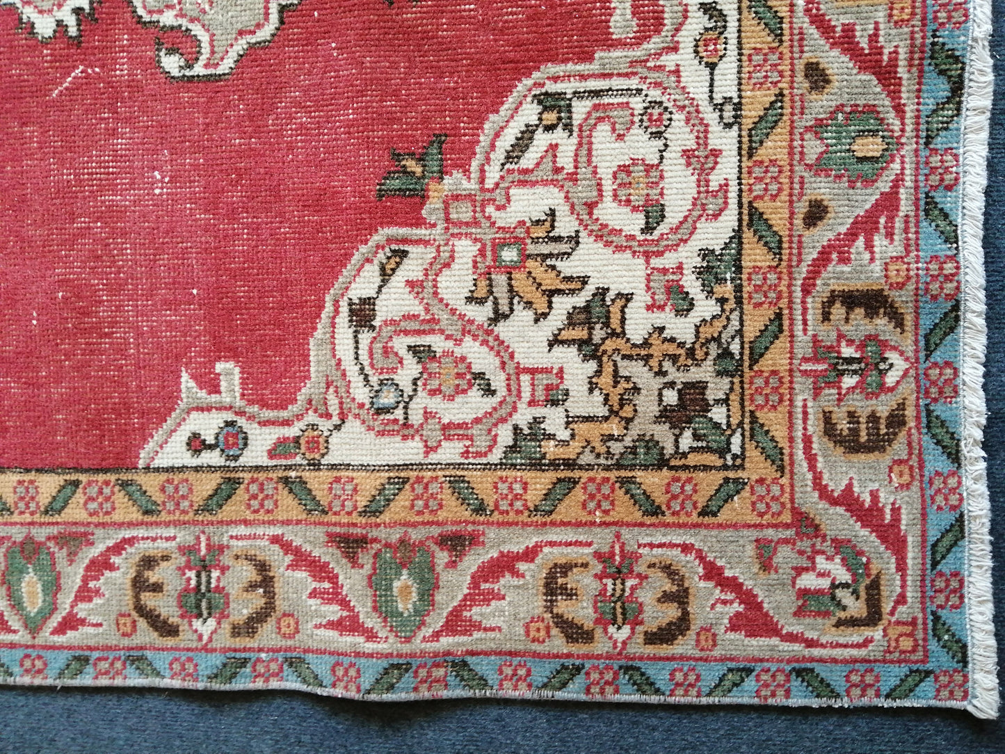 Vintage Rug, Unique Motif Rug, Turkish Rug, Oushak Rug, Hand woven Rug, Eclectic Rug, Hand Made Rug, Kitchen Rug, Shabbychic rug, wool