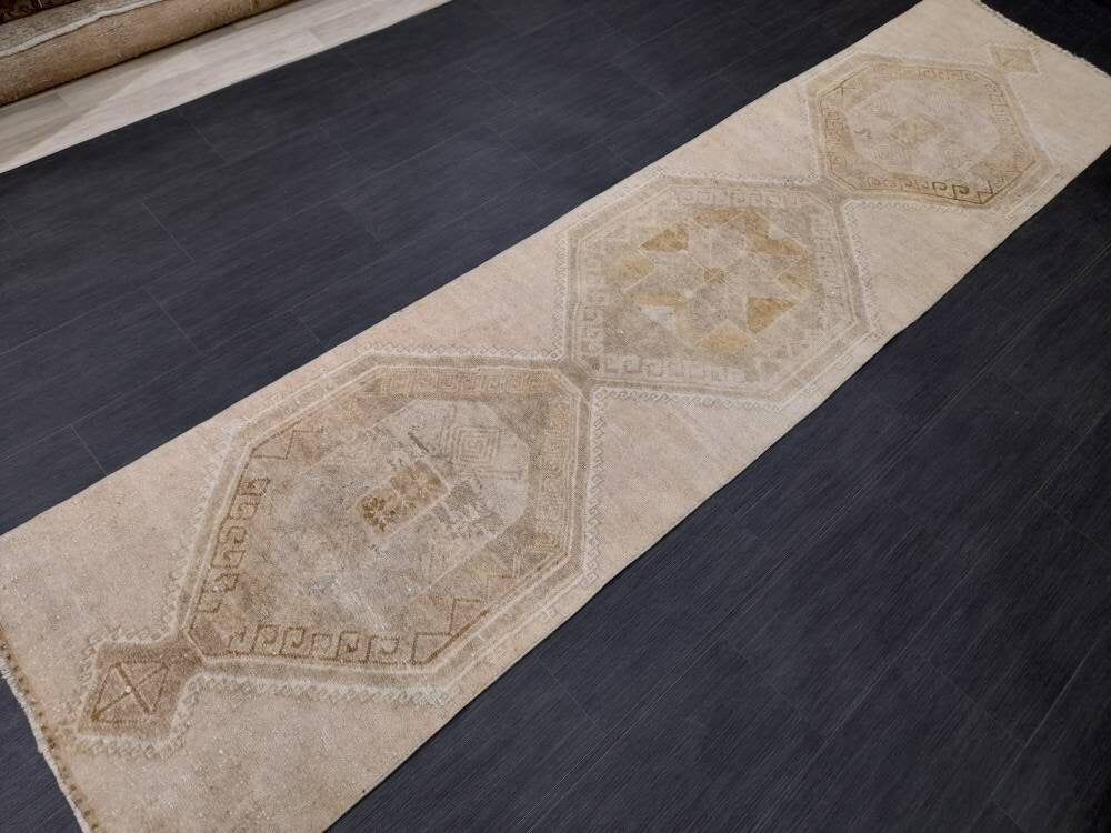 Neutral Vintage Runner Rug 2.6 x 11 Muted Turkish Runner Rug Vintage Runner Rug Hallway Runner Rug Kitchen Runner Rug Hallway Runner Rug