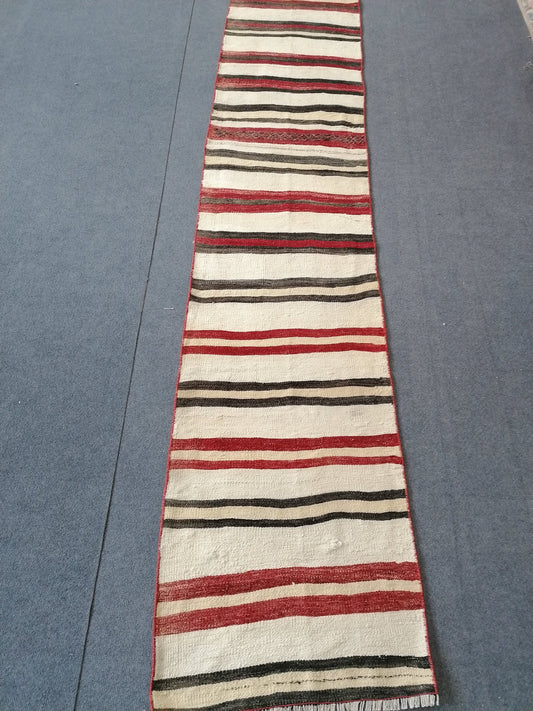 Vintage rug , flat woven kilim rug with embroidery rug, oriental carpet, vintage kilim rug wool carpet rug, flat pile rug 18'10x1'10 feet