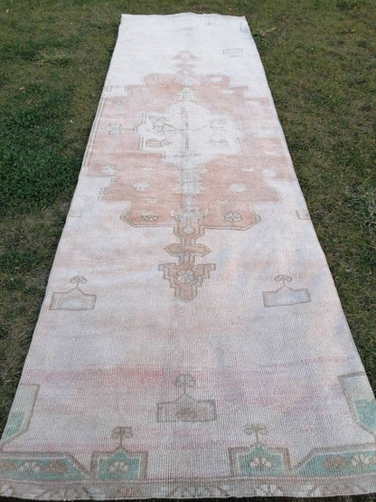 2'10x9'7 muted vintage runner, oushak runner rug, hallway runner, kitchen vintage anatolian rug