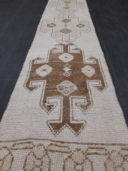 Neutral Oriental Runner Rug Neutral Narrow Runner Rug 2 x 10.5 Vintage Runner Rug Turkish Hallway Runner Rug Neutral Persian Runner Rug