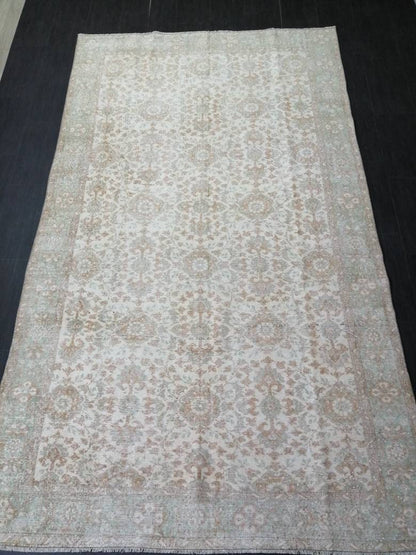 Vintage Turkish Rug 5.9 x 10. 3 Muted Vintage Persian Rug Muted Vintage Rug Wool Muted Oushak Rug Hand Made Rugs Vintage 6x10 Turkish Rug