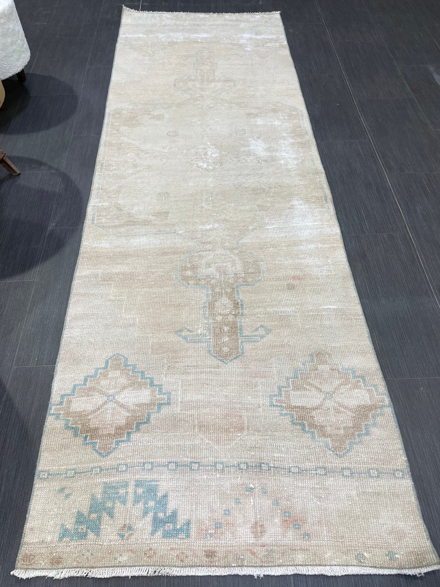 Vintage Runner Rug Muted Distressed Runner 2.7 x 8.2 Rug Turkish Runner Rug Pink Vintage Runner Rug Hallway Runner Rug Wool Antique Runner