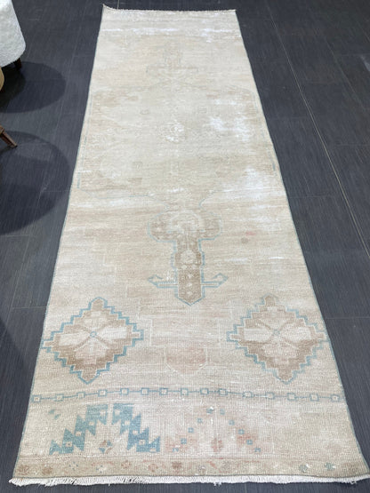 Vintage Runner Rug Muted Distressed Runner 2.7 x 8.2 Rug Turkish Runner Rug Pink Vintage Runner Rug Hallway Runner Rug Wool Antique Runner