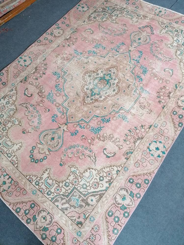 5.8 x 8 Persian wool rug - vintage pink rug, living room rug, handmade wool rugs