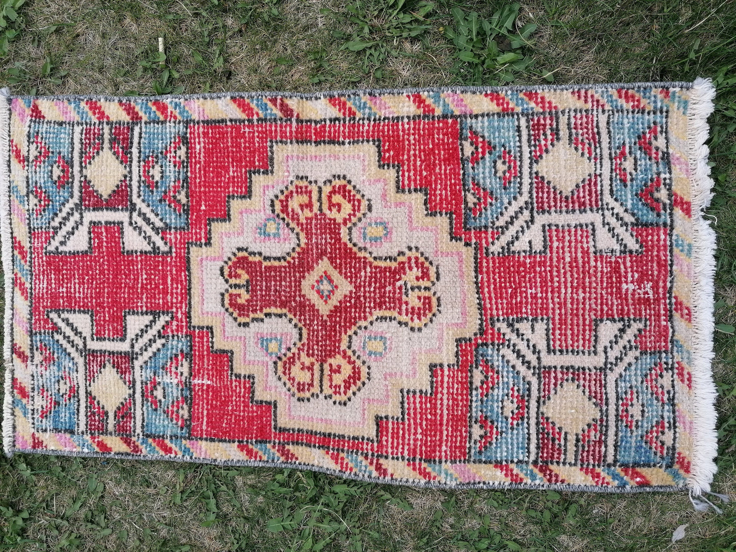 Vintage turkish rug, small oushak vintage rug, vintage rug,kitchen rug, vintage anatolian rug 2'10x1'7 feet