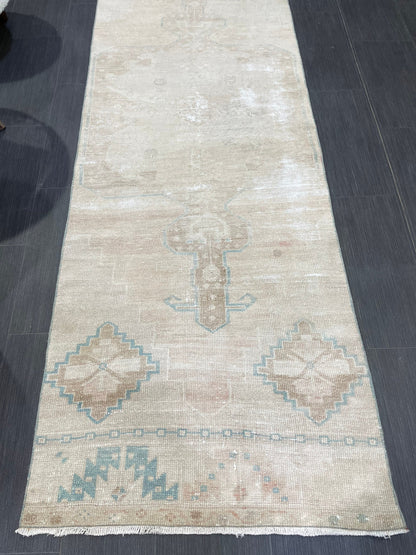Vintage Runner Rug Muted Distressed Runner 2.7 x 8.2 Rug Turkish Runner Rug Pink Vintage Runner Rug Hallway Runner Rug Wool Antique Runner
