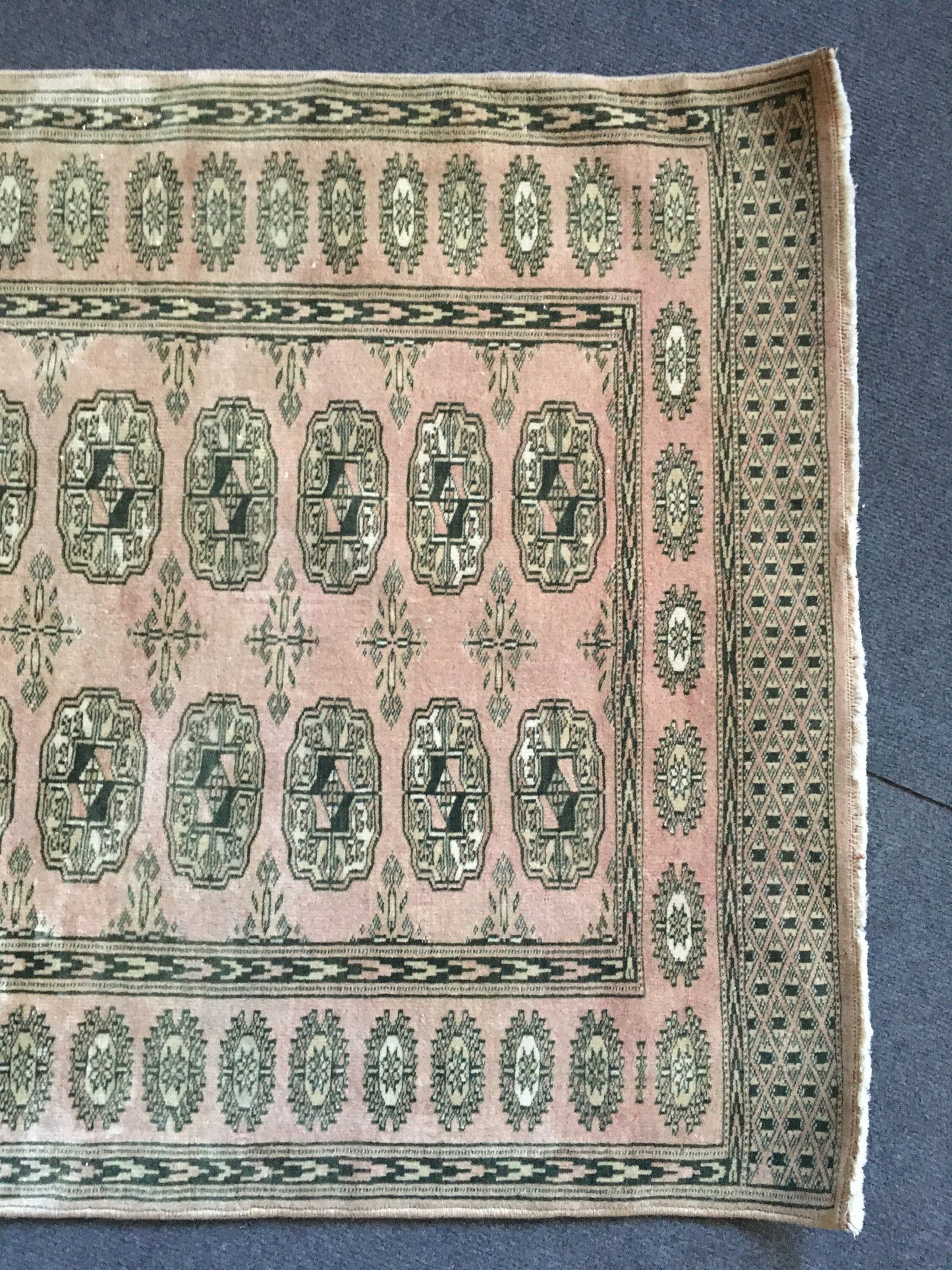 3x4 feet faded vintage small rug, natural black wool rug, morracon oushak handmade small rug, living room persian small rug, bedroom rug