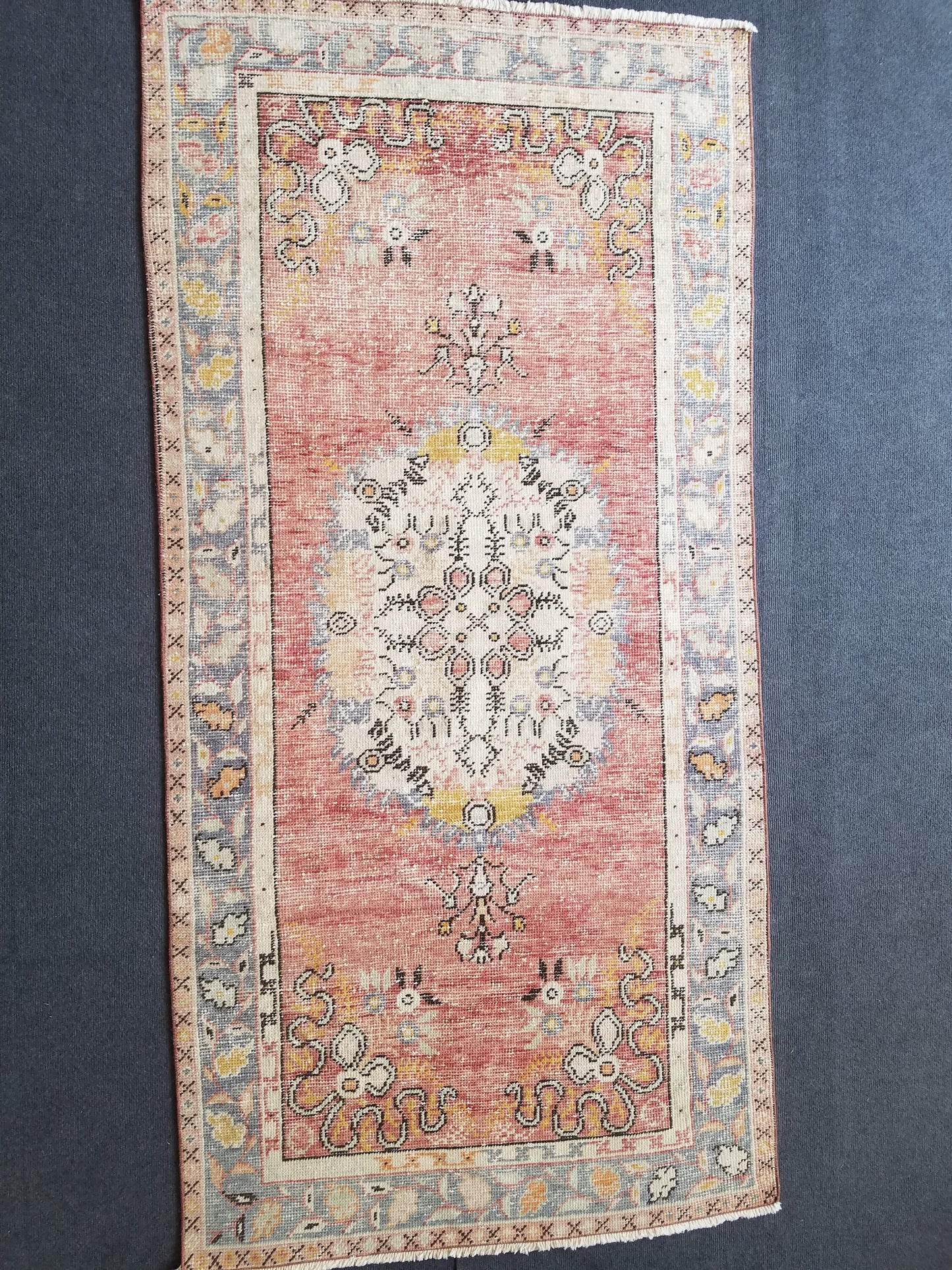 Vintage turkish rug 3'3x6'8 vintage wool rug, are oushak rug