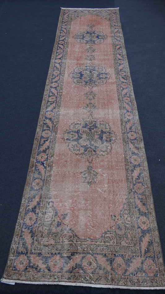 Runner rug, distressed vintage rug, hallway runner rug 141x34 inches