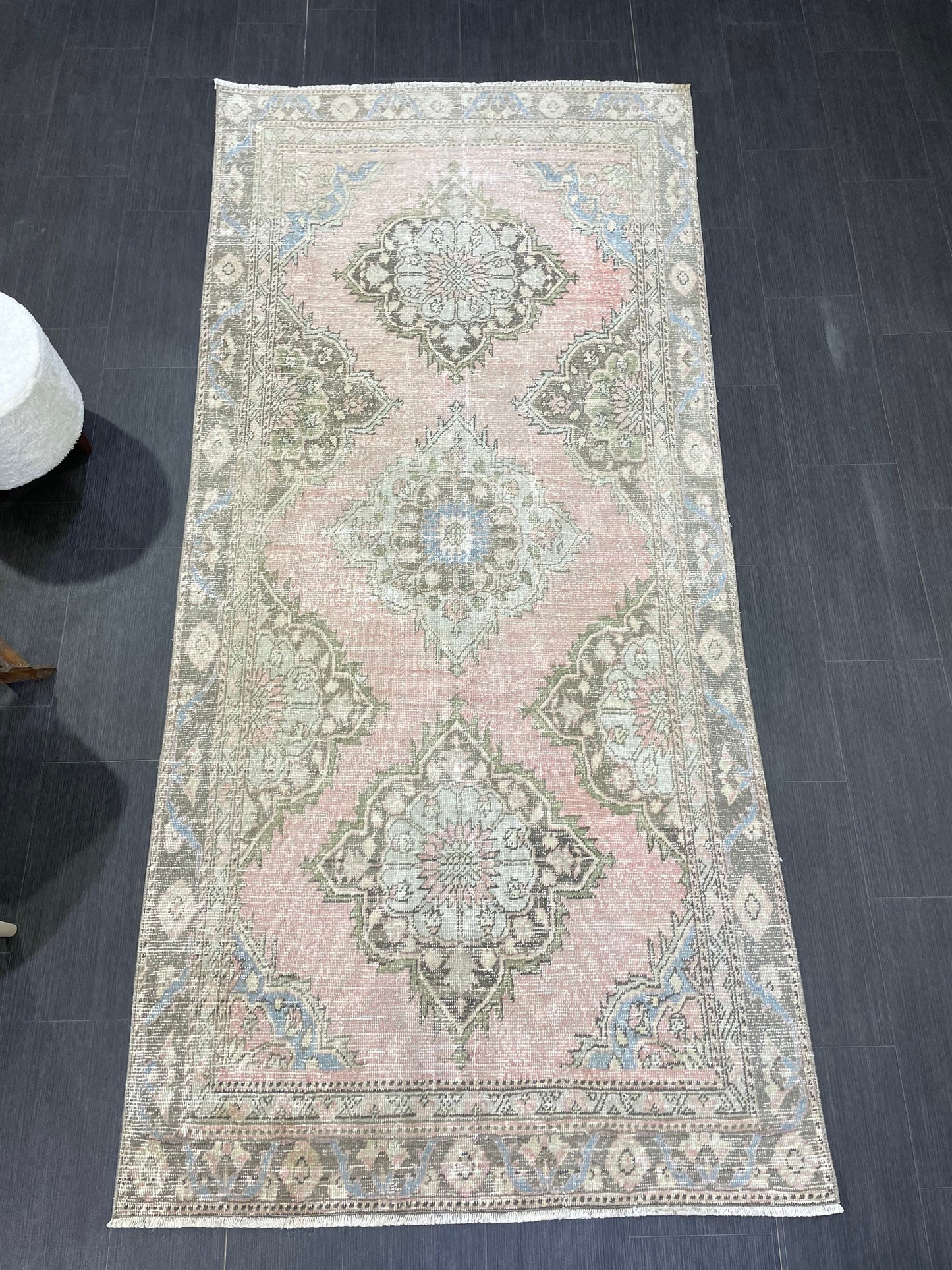 Vintage Runner Rug 4.3 x 9 Persian Runner Rug Wool Oushak Rug Oushak Runner Rug Turkish Runner Pink Kitchen Runner Distressed Hallway Runner