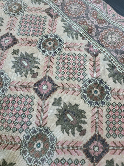 Antique Fine Knotted Rug, 5.3 x 8.2 Vintage Rug, Turkish Wool Rug, Oushak Rug Fine Rug, Hand Knotted Rug, Persian Rug, Handmade Rug