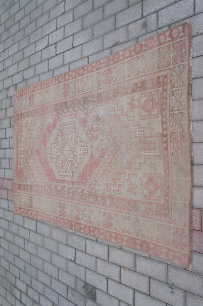 Muted Vintage Rugs, 5.6 x 3.6 Oushak Rug, Turkish Rug, Faded Wool Rug, Muted Oushak Rugs, Hand Made Rug, Weaving Rug, Pink Rug, Kitchen Rug