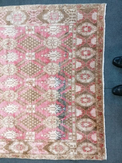 Shaggy turkish hand made rugs 5x9'7 vintage high pile wool rug, oushak rug