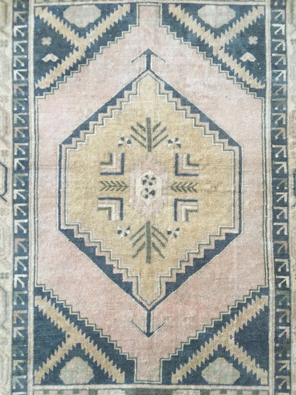 4.1 x 6.5 feet wool anatolian rug, turkish vintage living room rug, Handmade rug, oushak rug