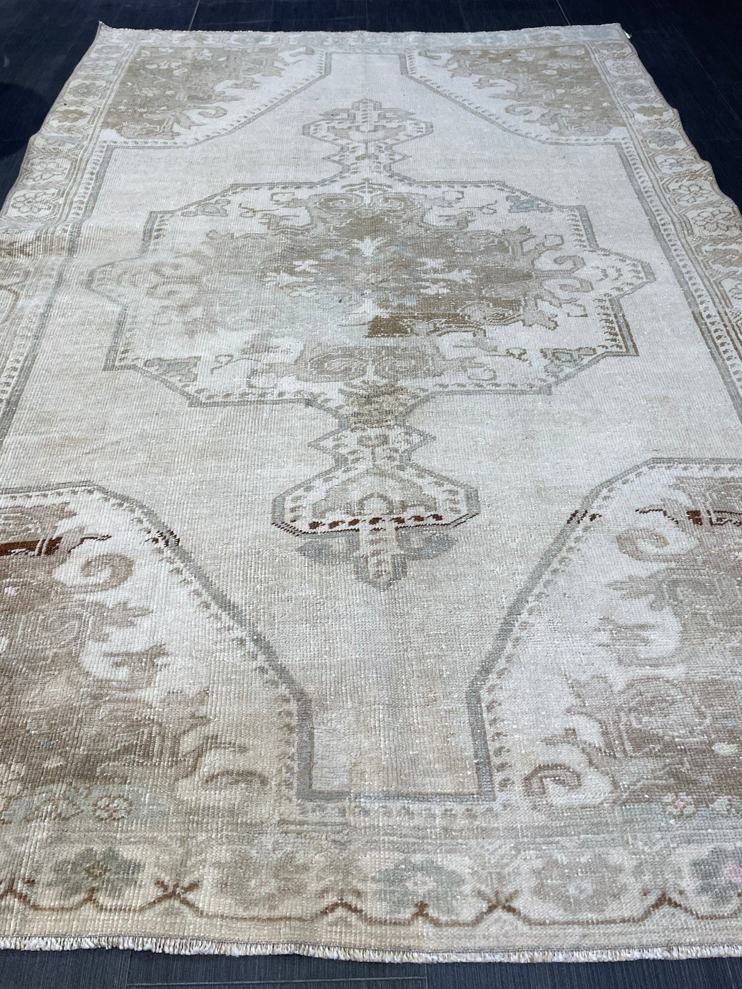 Antique Rug, Vintage 4.4 x 6.7 Rug, Turkish Wool Rug, Oushak Rug, Fine Hand Knotted Rug, Persian Rug, Handmade Rug