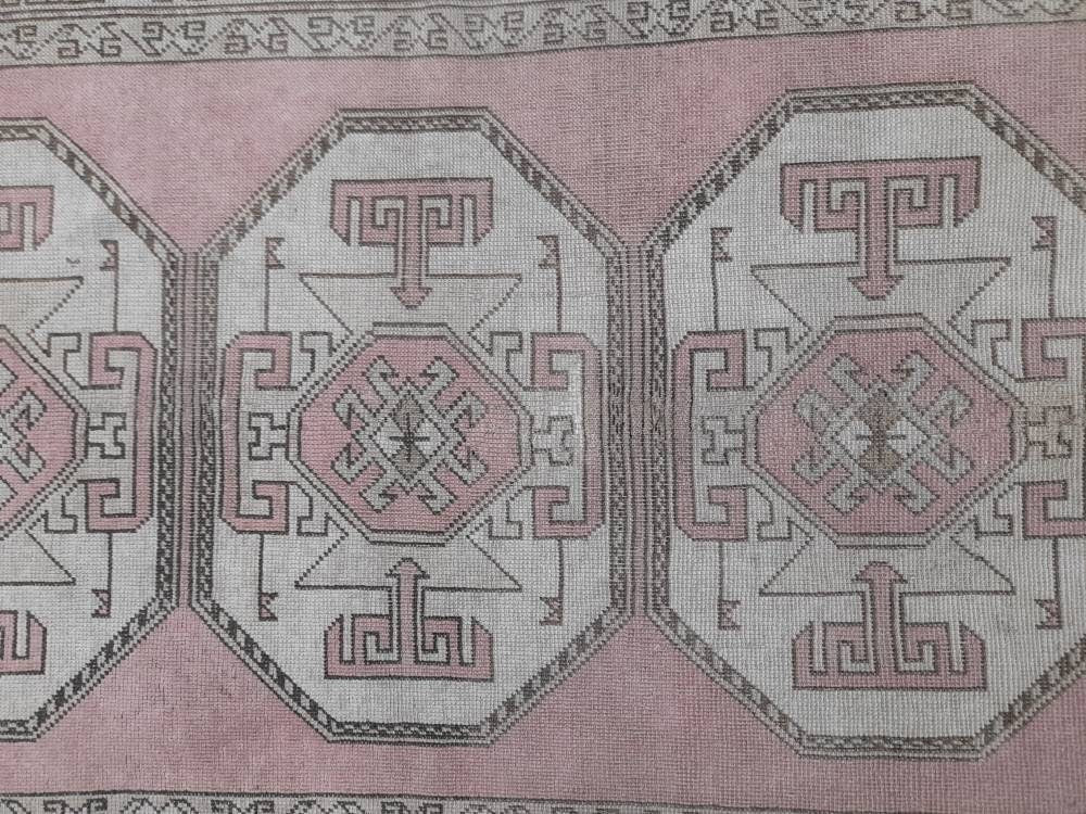 Vintage Turkish Rug, Dusty Pink Oushak Rug 4 x 6.8 Distressed Hand Knotted Wool Vintage Rug, Oriental Rugs, Fun Rug, Hand Made Rug 4x7 Rug