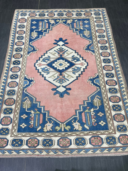 Wool Vintage Rug Handmade 5.3 x 7.5 Rug, Oushak Rug, Turkish Rug, Farmhouse Rug Vintage Rug, Wool rug Oriental Rug Blue and Pink Rug