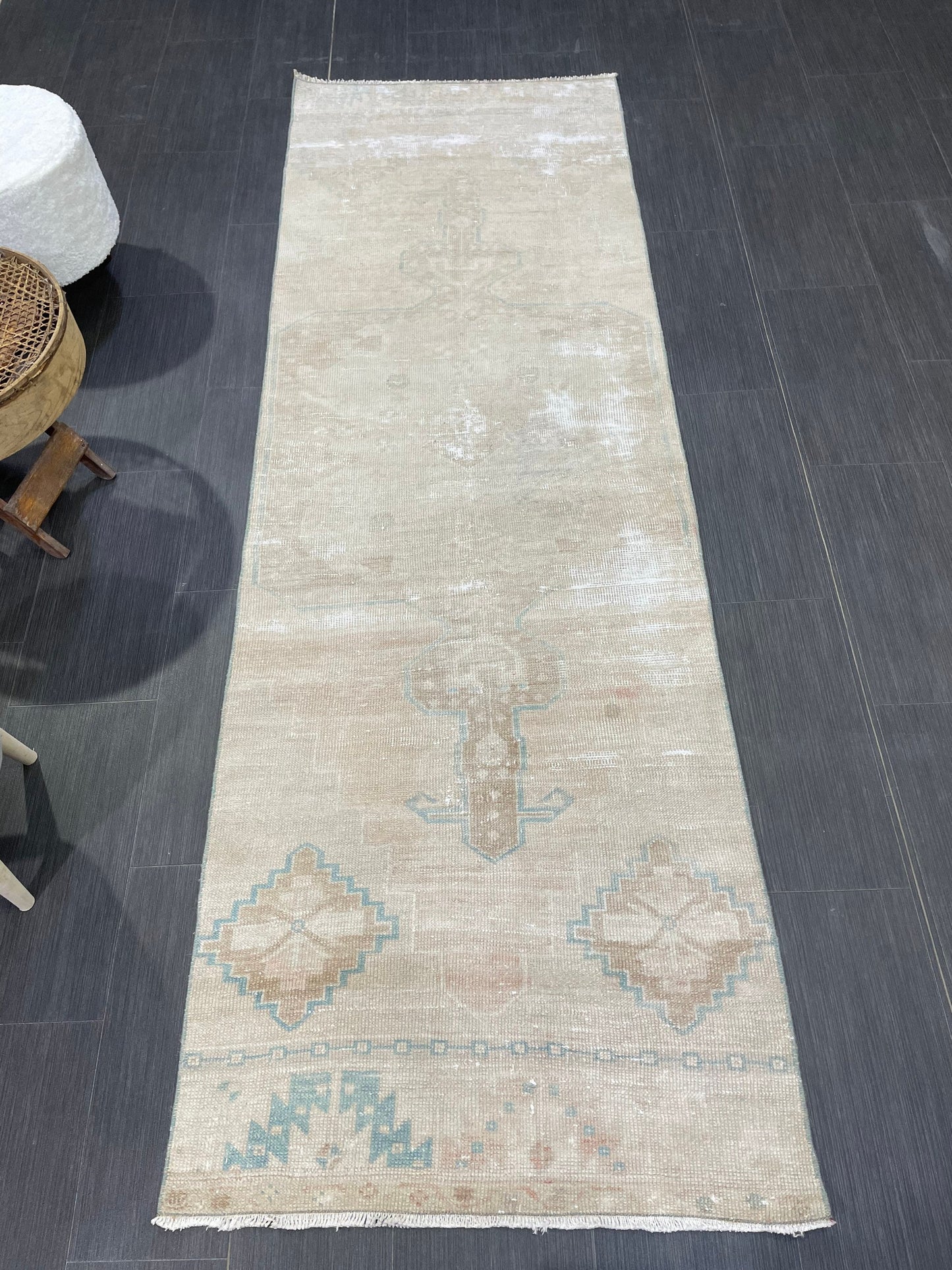 Vintage Runner Rug Muted Distressed Runner 2.7 x 8.2 Rug Turkish Runner Rug Pink Vintage Runner Rug Hallway Runner Rug Wool Antique Runner