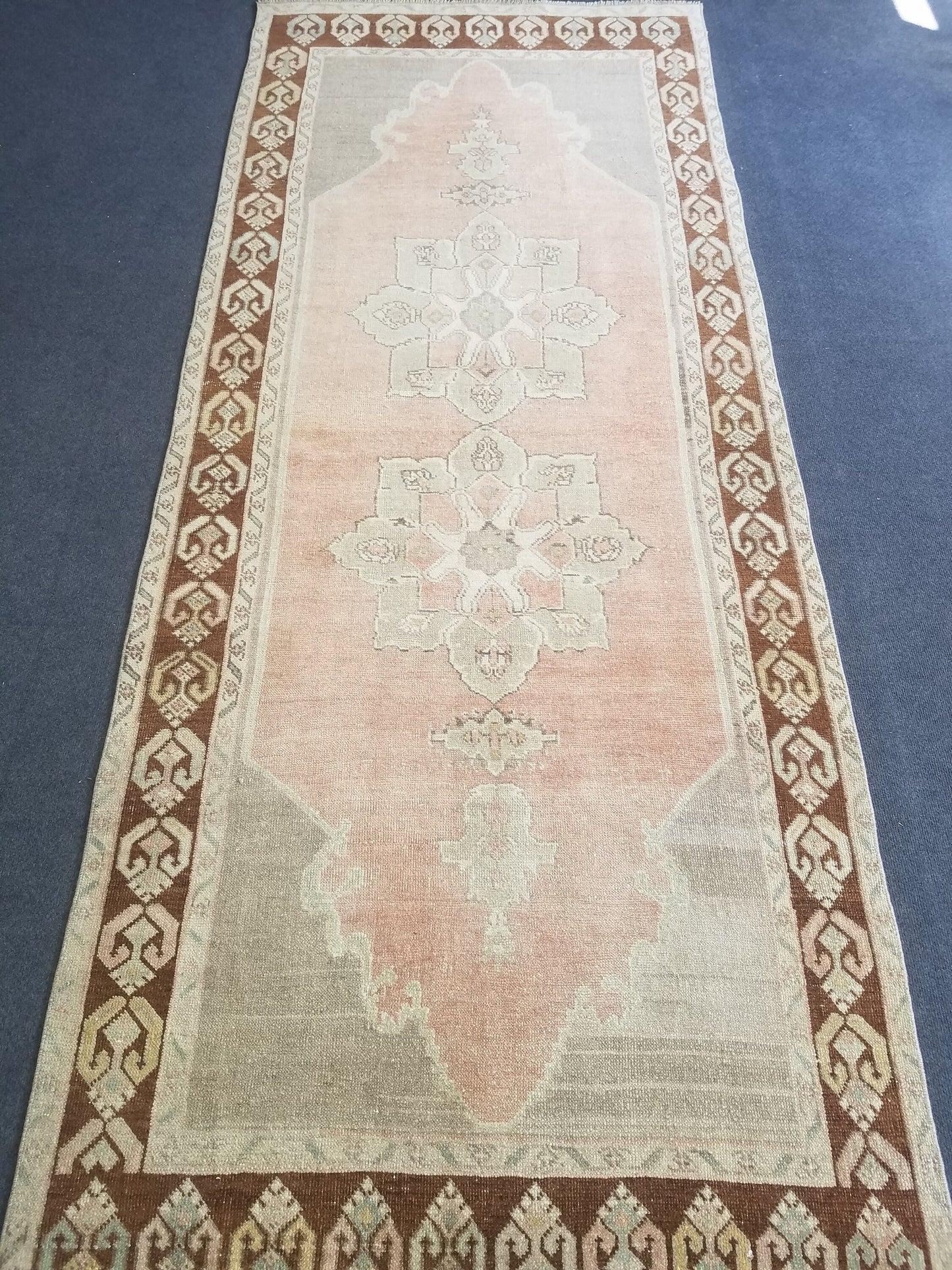 Turkish oushak rug,muted runner rug, pastel vintage wool rug,turkish handmade runner rug,rustic rug, bohemian rug 3'9x9'5 ft