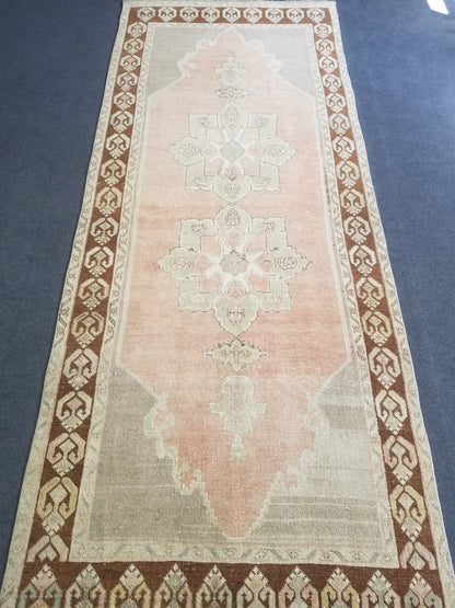 Turkish oushak rug,muted runner rug, pastel vintage wool rug,turkish handmade runner rug,rustic rug, bohemian rug 3'9x9'5 ft
