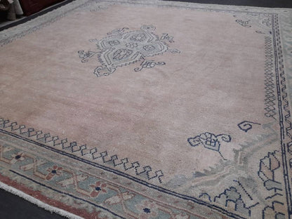 SQUARE RUG Antique 9.5 x 9.5 Rug TURKISH Oushak Rug Vintage Rug Wool Antique Rug Hand Made Rug Vintage Oriental Rug Natural Wool and Dye